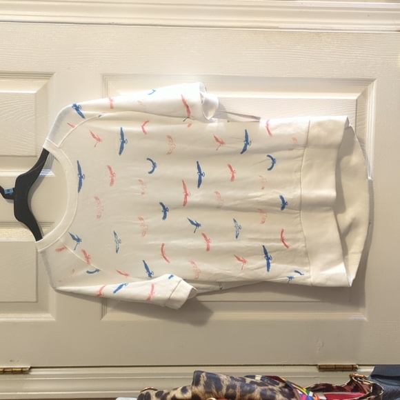 New Lula roe Short sleeve sweater size small colors are white, pink and blue - Picture 1 of 4